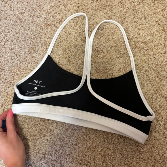 SET Active Black and White Sports Bra - Picture 2 of 4